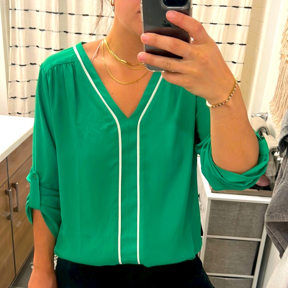 3/4 sleeve green & white blouse